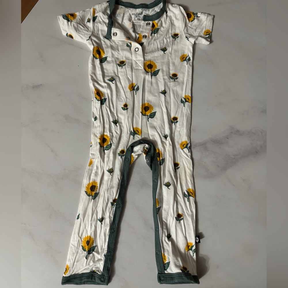 Kyte Sunflower Short Sleeve Longall - Picture 2 of 3